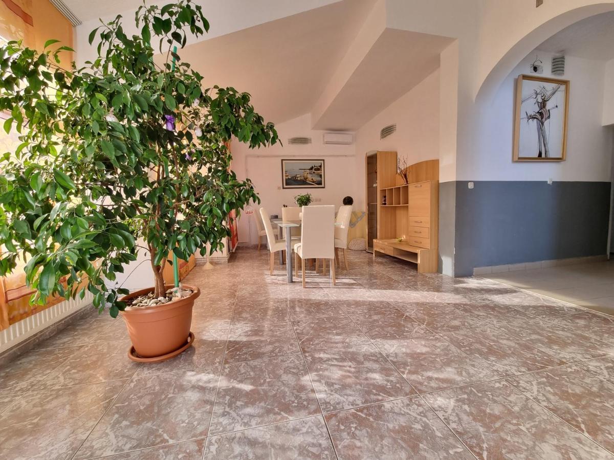 Rooms Slavica Okrug Gornji Exterior photo