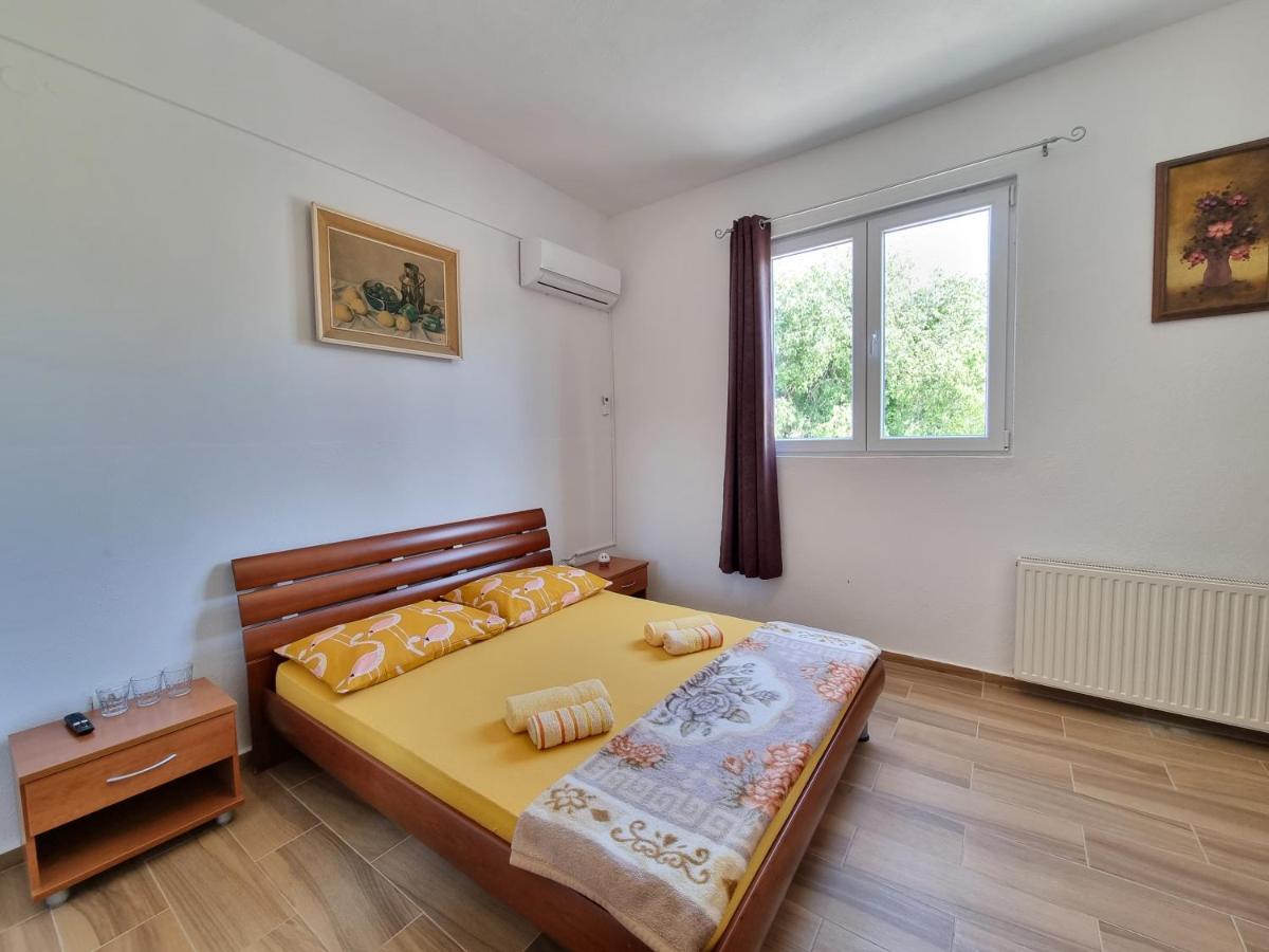 Rooms Slavica Okrug Gornji Exterior photo