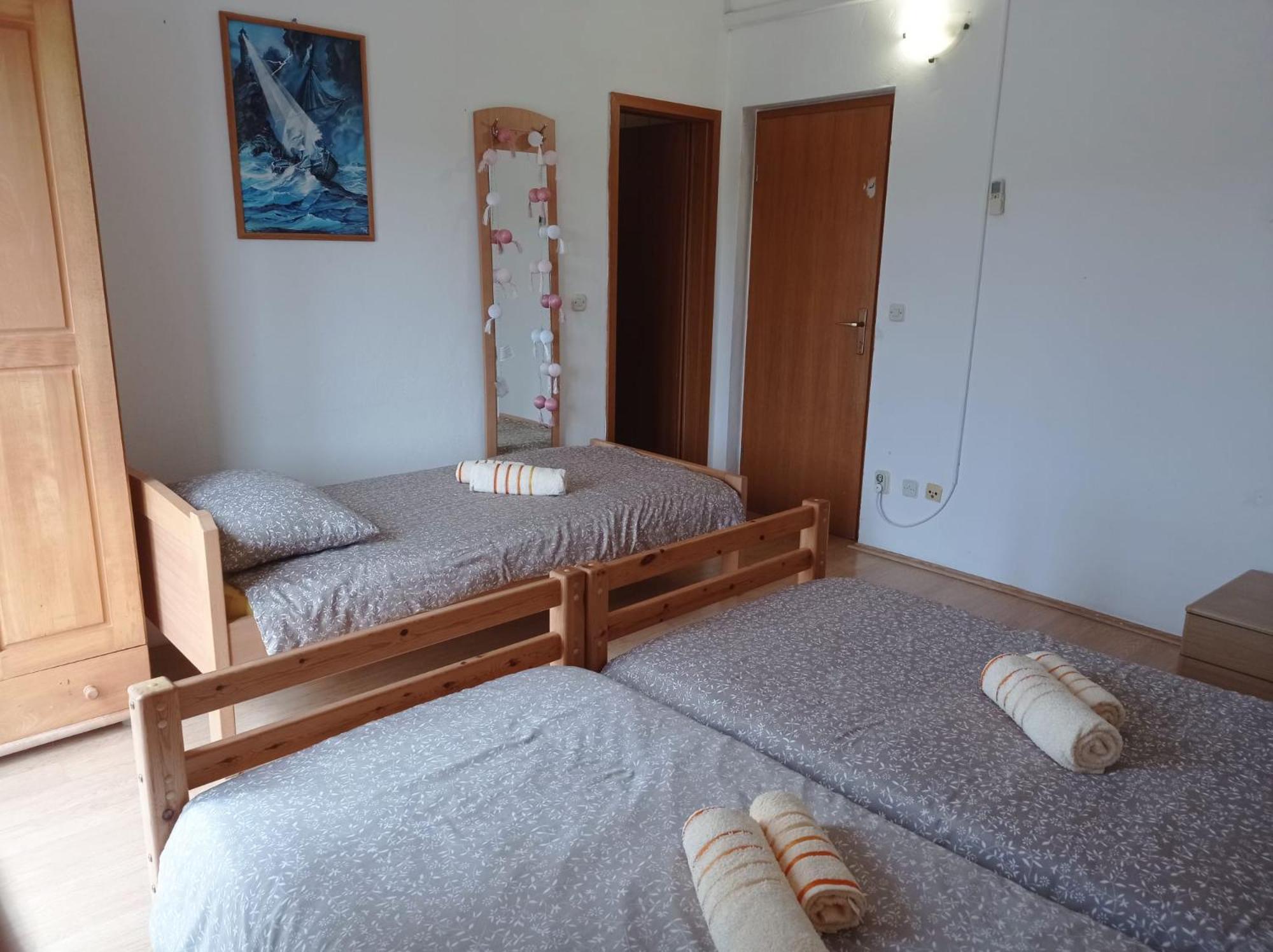 Rooms Slavica Okrug Gornji Exterior photo
